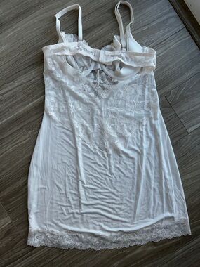 Women's Lace Trim Camisole Tank - White